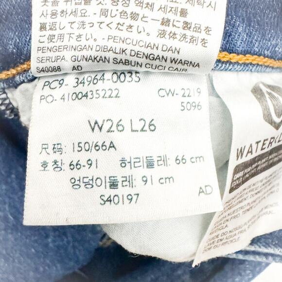 Levi's Wedgie Straight Raw Hem Button-Fly Denim Jeans Size 26 - Picture 8 of 9